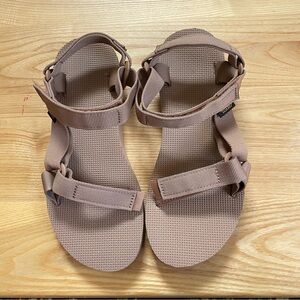 Teva original universal women’s sandal sand dune size 8